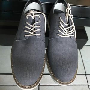 Men's shoes